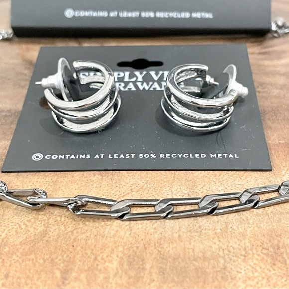 NWT Simply Vera Vera Wang 50% recycled, gray necklace and earrings - Picture 3 of 6